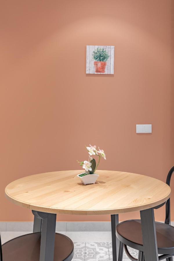 Gorgeous Apartment Close To City Centre Valencia Exterior foto